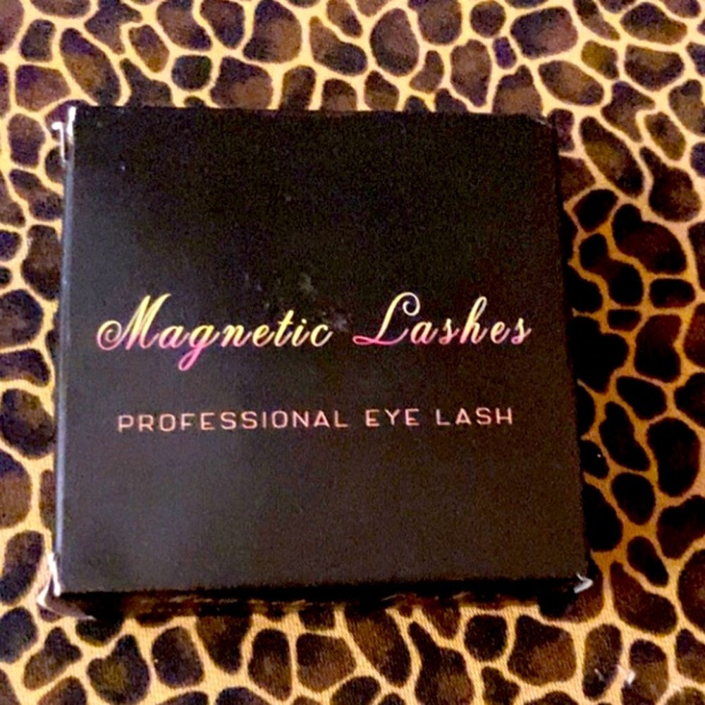 Magnetic eyelashes